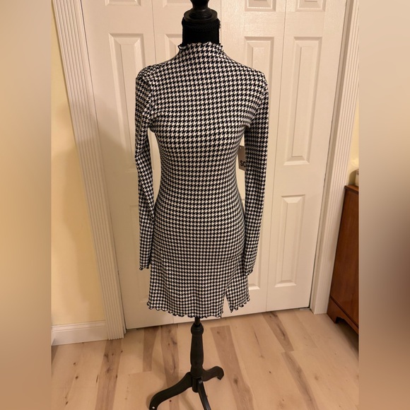 Kohl's Dresses & Skirts - Kohl's Black and White Houndstooth Dress